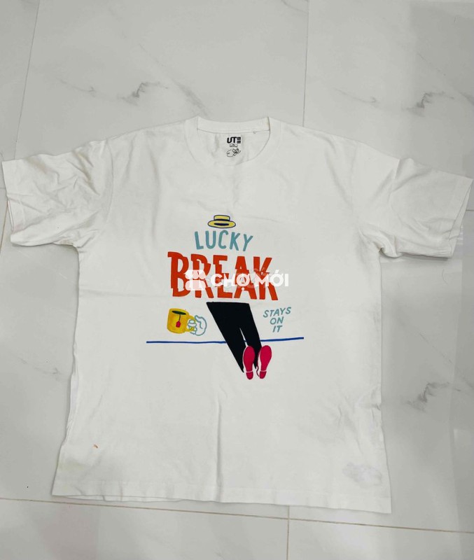 Dọn tủ pass áo Uniqlo bản colab đẹp