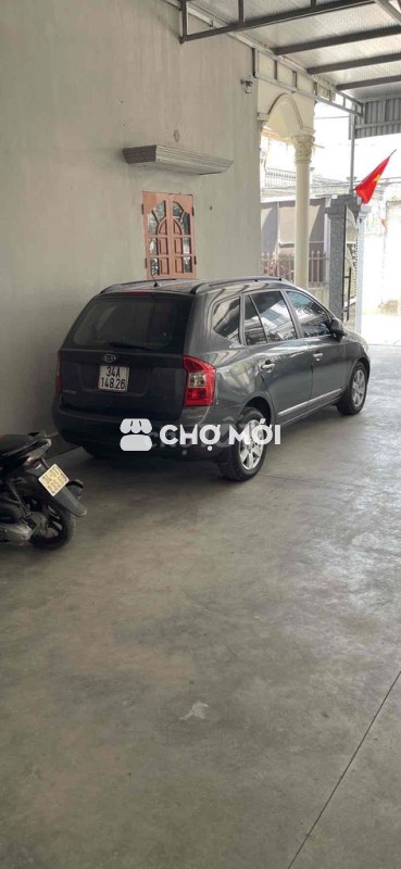Kia Carens 2009 2.0 MT - 200000 km