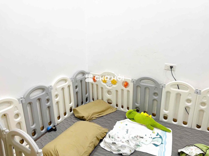 Quây cũi nhựa cho bé
