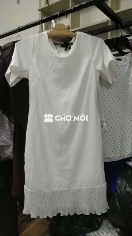 Đầm thun trắng size 10, 2 lớp