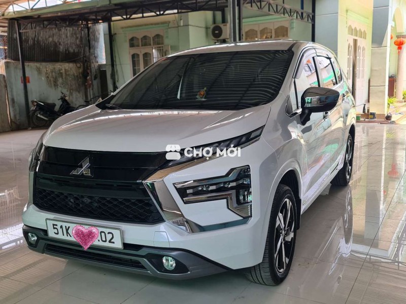 Mitsubishi xpander premium zin 100%