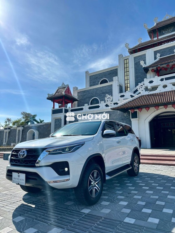 Toyota Fortuner 2022 2.4L 4x2 AT - 14000 km
