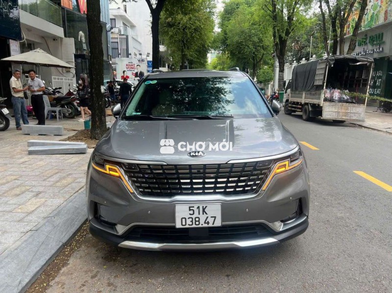 Kia Carnival Signature xăng 2021 odo 5v, xhd 900Tr