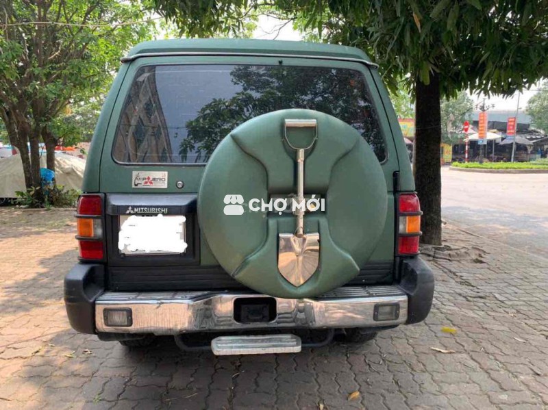 Mitsubishi Pajero 4x4 máy dầu số tự động xuất mỹ