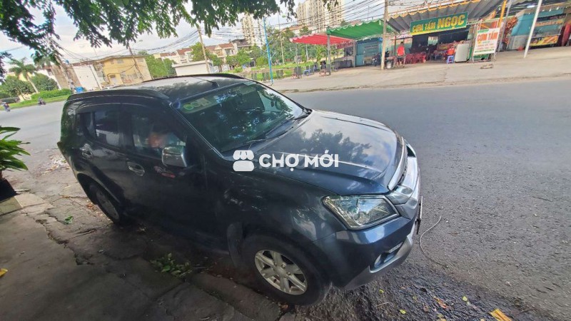 Cần bán gấp xe Isuzu Mux 2016 3.0 4X2 AT