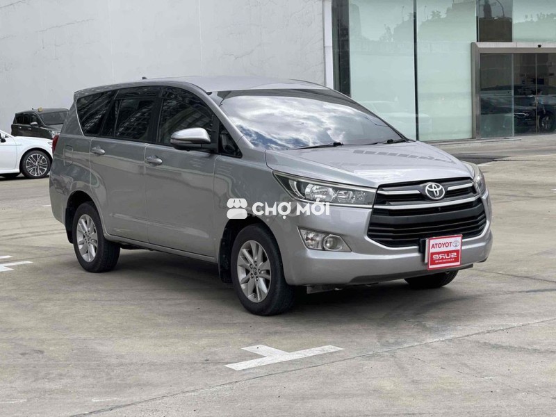 Toyota Innova 2019 2.0E - 77500 km