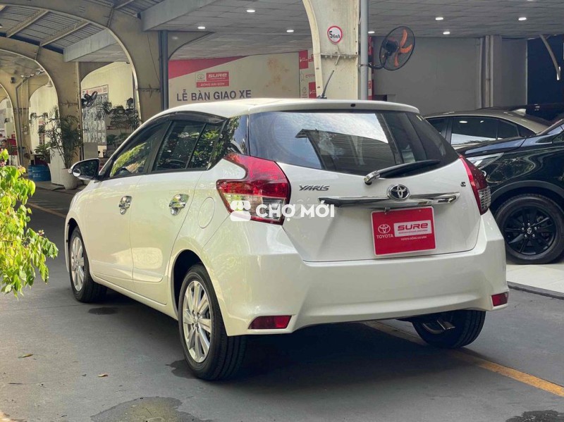 Toyota Yaris G 2016 máy 1.3 AT lên nhiều phụ kiện