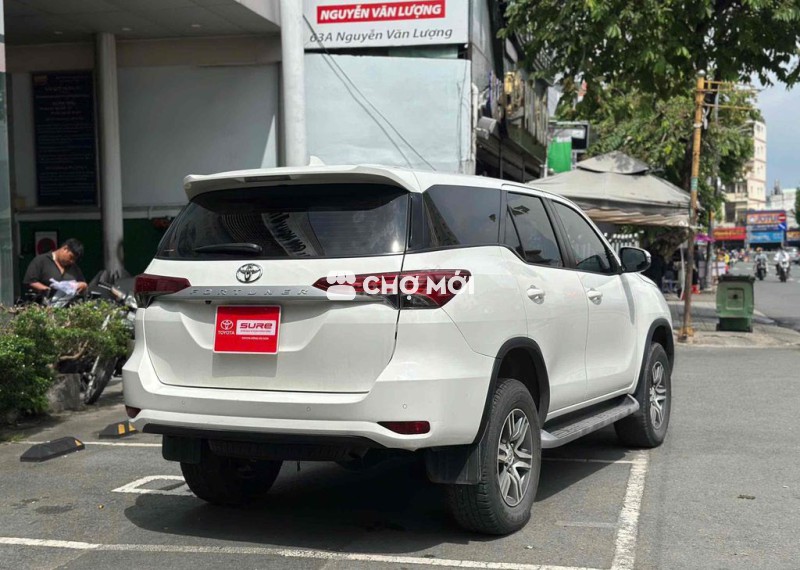 Toyota Fortuner dầu sàn 2022 xe gia đình đi 78.000