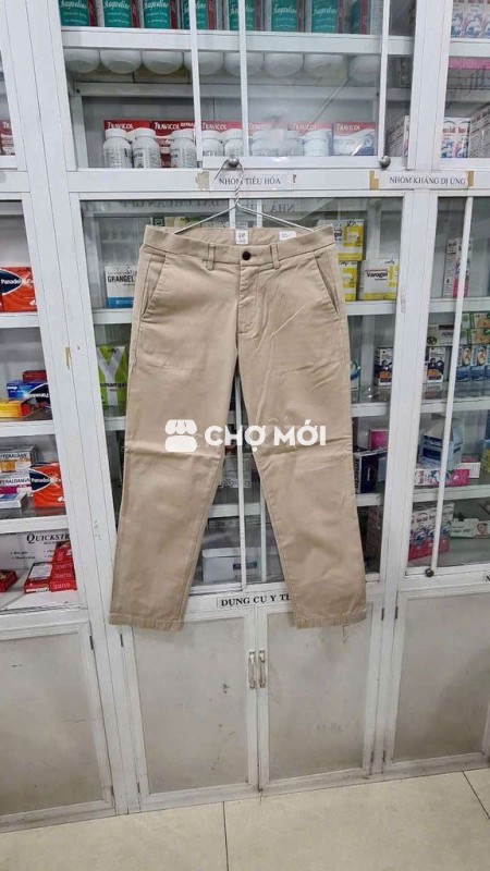 Quần kaki Gap màu kem sáng như mới