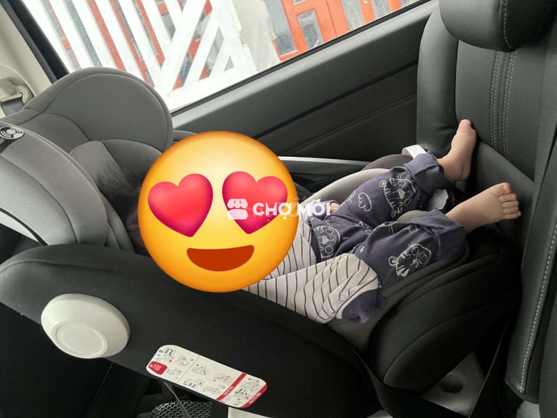 Ghế ngồi ô tô trẻ em có isofix