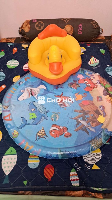 Thanh lý Combo ghế Vịt Vàng + Thảm nước size 100