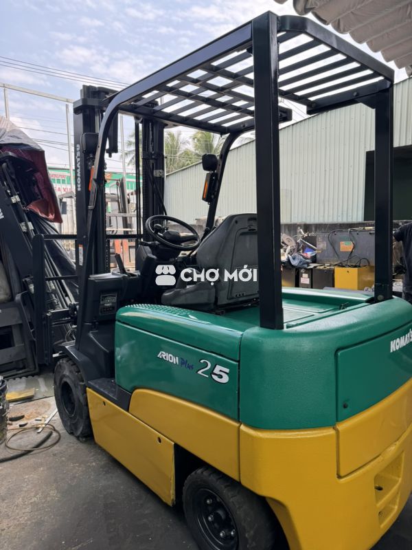 Bán Hoặc Cho Thuê Xe Nâng Điện Komatsu 2.5 Tấn
