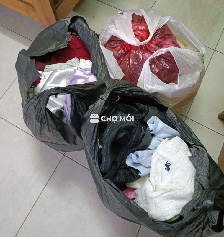 Cho 3 bao đồ