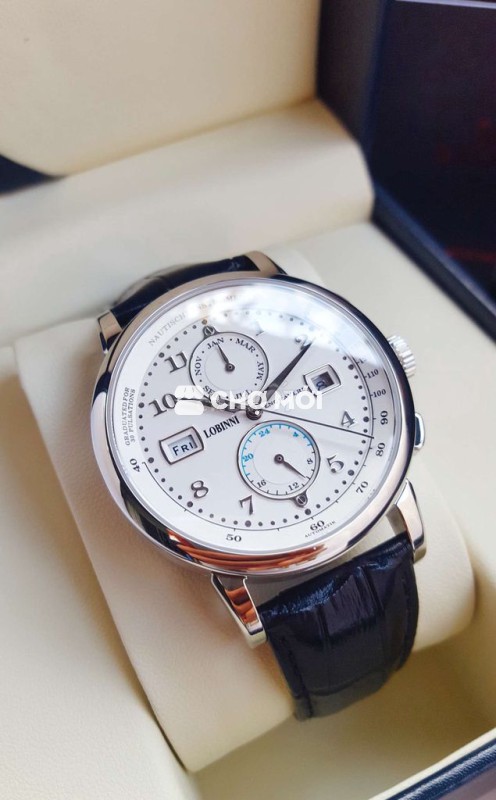 ĐỒNG HỒ CAO CẤP THƯƠNG HIỆU THỤY SỸ MÁY CƠ
