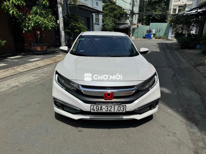 Honda Civic 1.8G Đời T2/2020 Màu Trắng xe đẹp mới