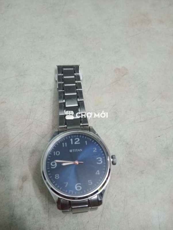 Đồng hồ còn mới