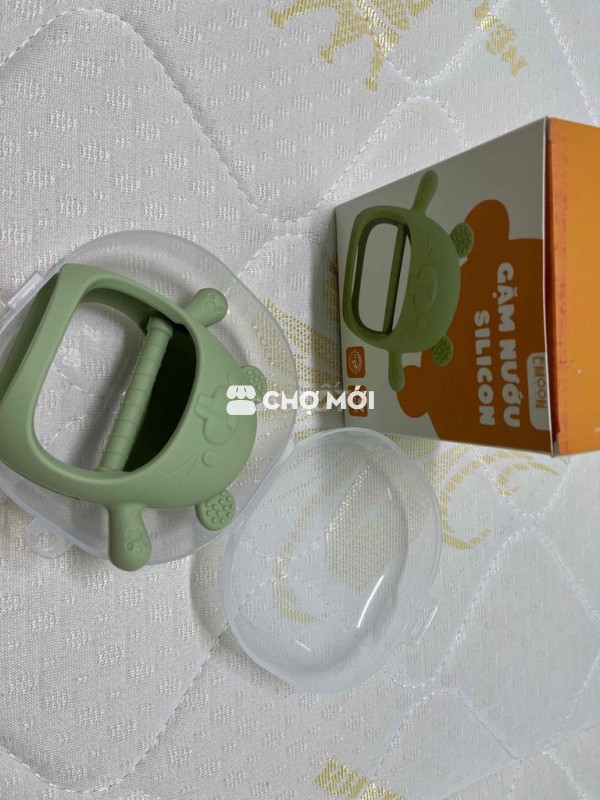 gặm nướu cho bé