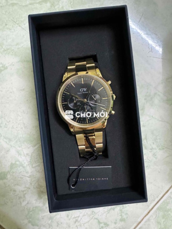 Đồng Hồ Daniel Wellington nam màu gold