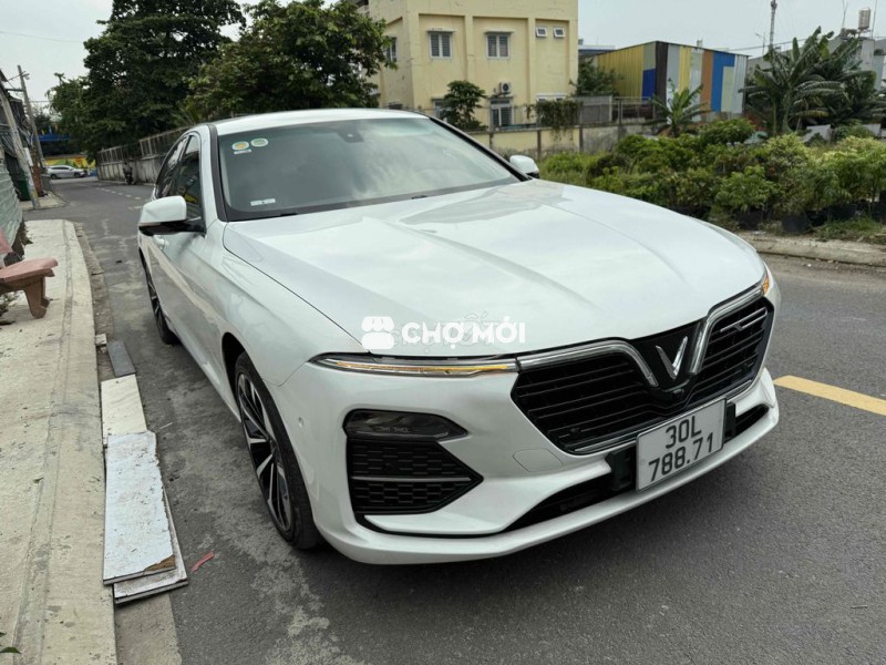 VinFast Lux A2.0 2020 Premium 2.0 AT - 74000 km