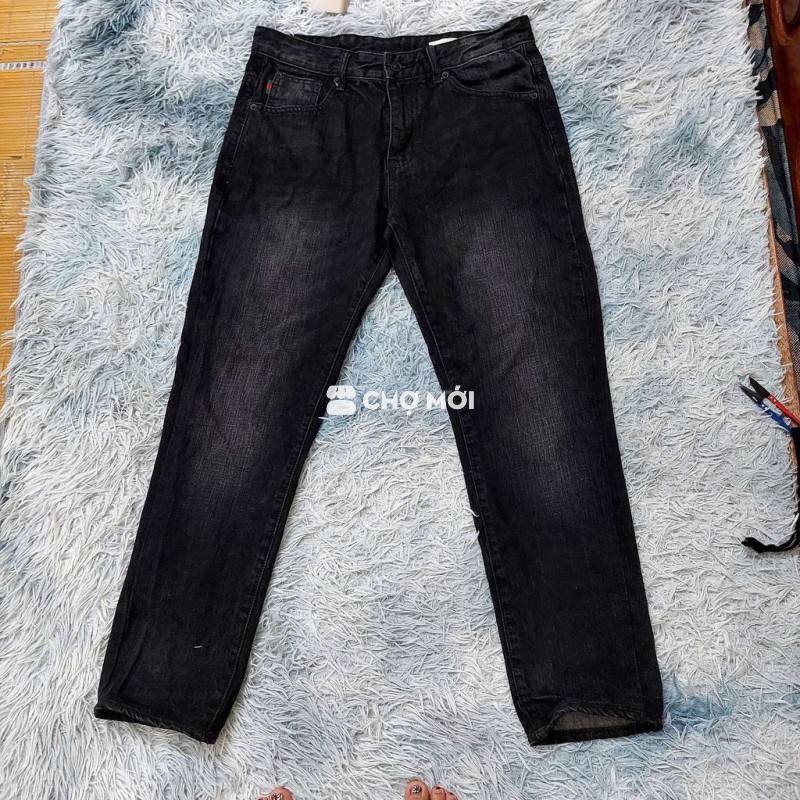 Quần jean  gu  ci mới cao
Quần dầy dặn không giãn