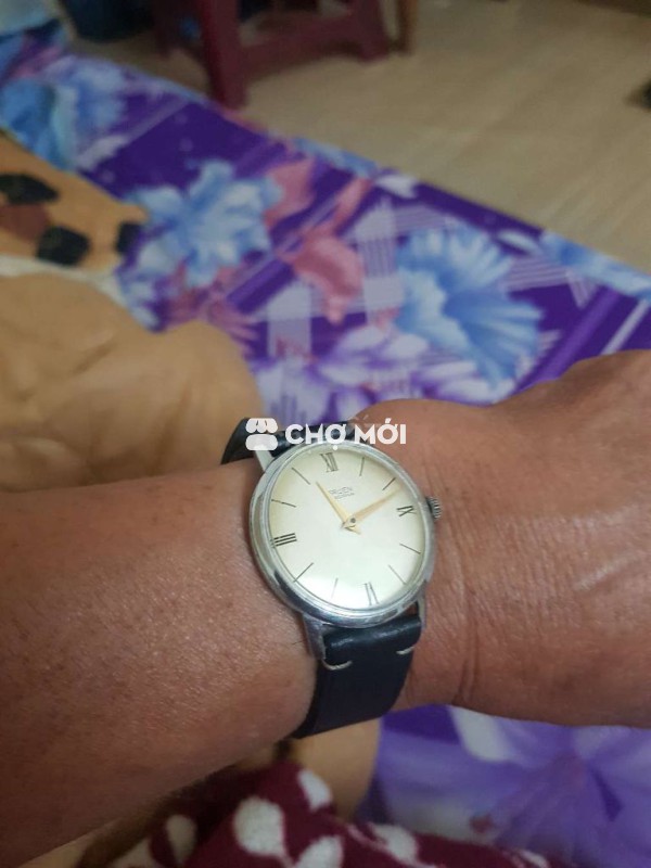 Đồng hồ hiệu gruen cổ xưa Thụy Sỹ hoạt động tốt