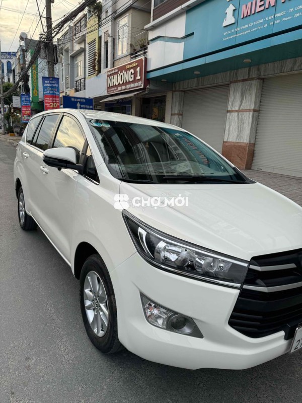 Toyota Innova 2019 2.0E - 124000 km
