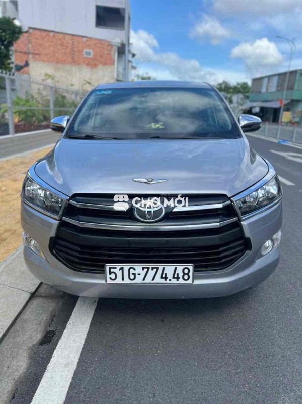 Toyota Innova 2019 2.0E - 127000 km