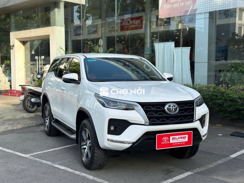 Fortuner Máy Dầu Số Sàn 2022 - Màu Trắng