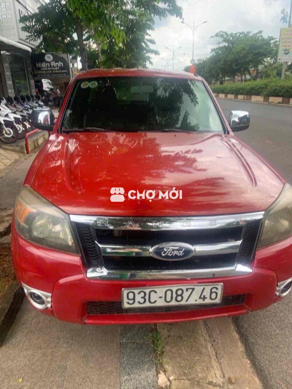 Ford W ildtrack 209 2 cầu xe đẹp