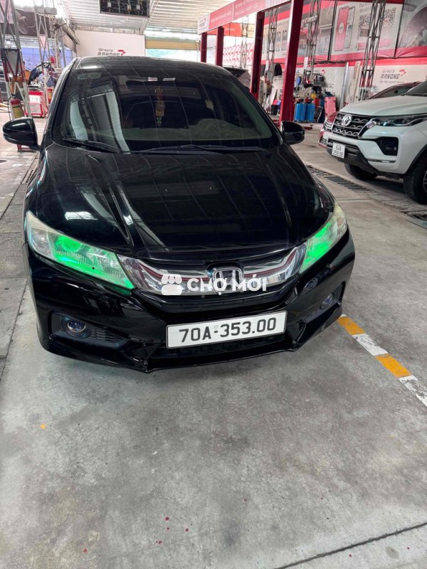Honda City 2017 1.5 CVT - 100000 km