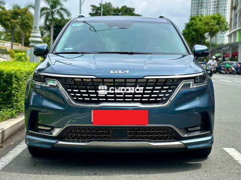 Kia Carnival 3.5G Signature 2023 - 46,000 km.