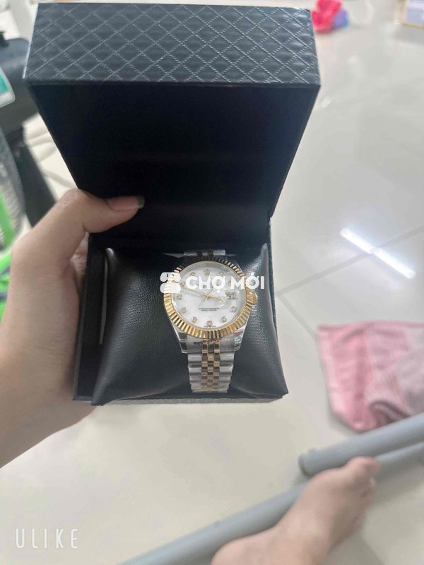 thanh lý lại đồng hồ chưa sử dụng