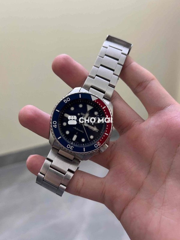 Seiko 5 Sports Pepsi