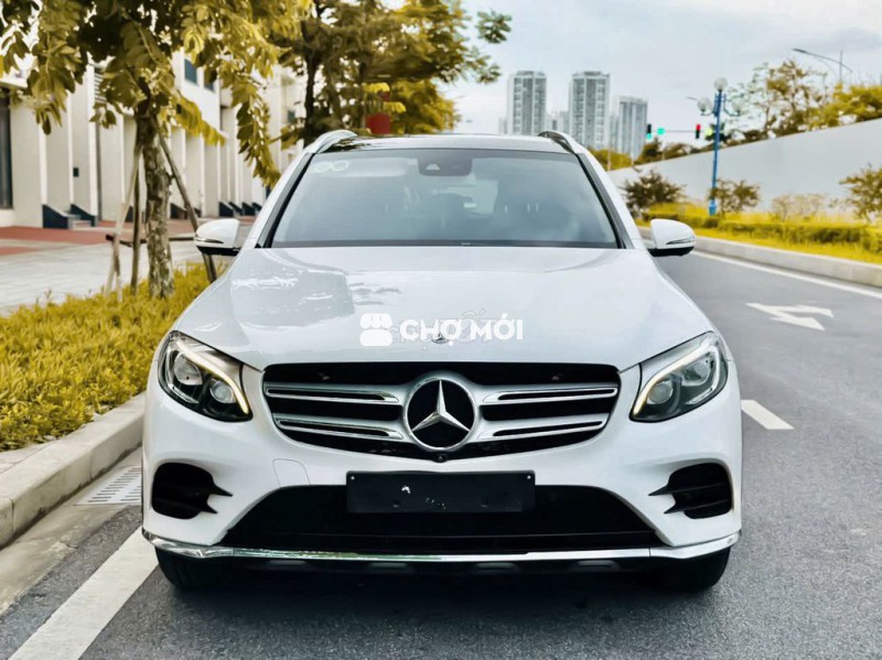 MERCEDES GLC300 4MATIC 2018 Trắng.Nâu 1 Chủ Từ Mới