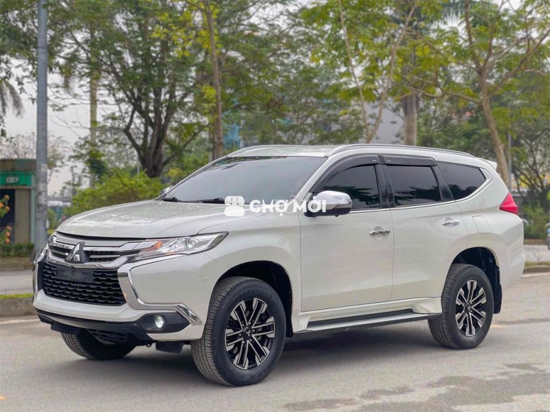 Mitsubishi Pajero Sport 2017 3.0G 4x2 AT - 99000 k