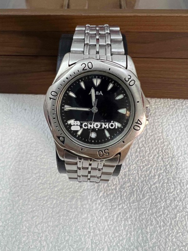 Đồng hồ hiệu Alba seiko