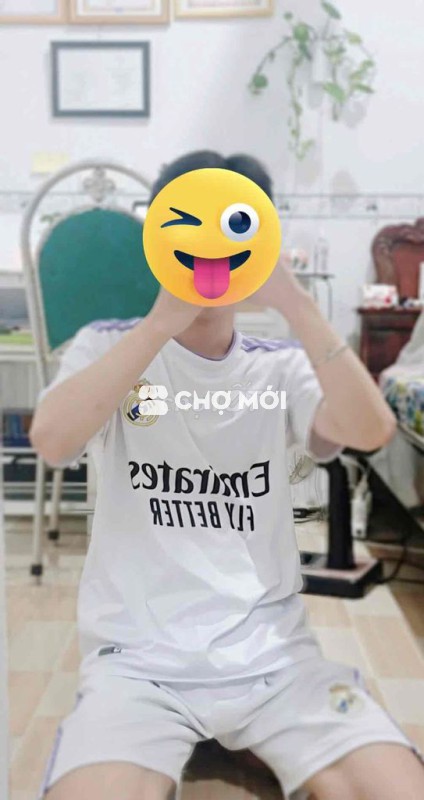 Quần áo Đá banh giao ngẫn nhiên hàng mới