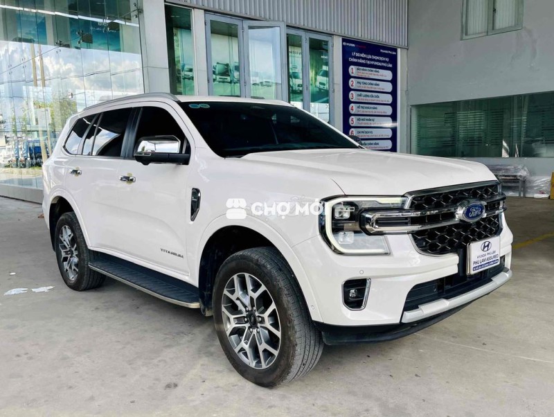 Ford Everest 2022 Titanium Plus 2.0L 4x4 AT