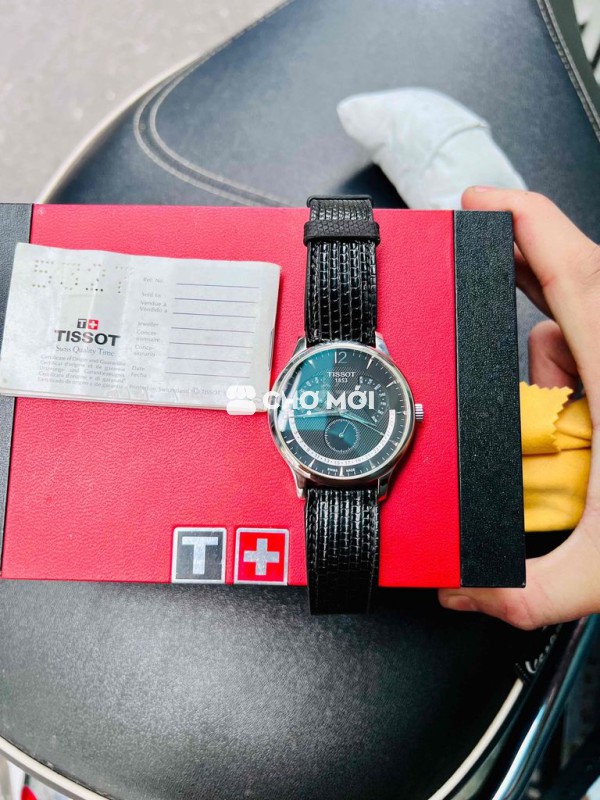 Tissot chính hãng có lịch vạn niên máy pin