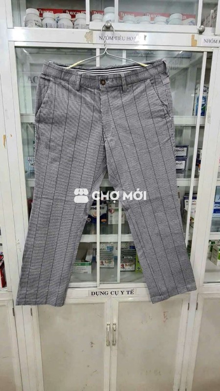Quần kaki thể thao Adidas phối caro
