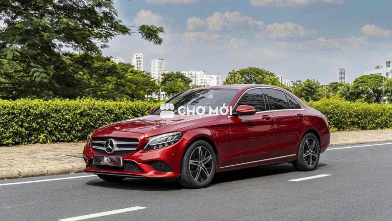 C180_model 2021 màu đỏ siêu lướt đẹp xuất sắc