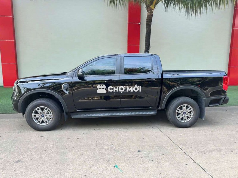 Ford Ranger 2024 XLS 2.0L 4x2 AT NEW 99%