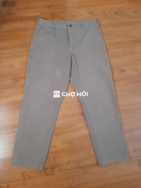 Uniqlo khaki