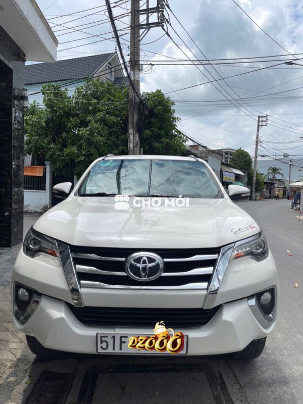 Toyota Fortuner 7Chỗ Bản AT 2 cầu điện 4x4 mới 90%