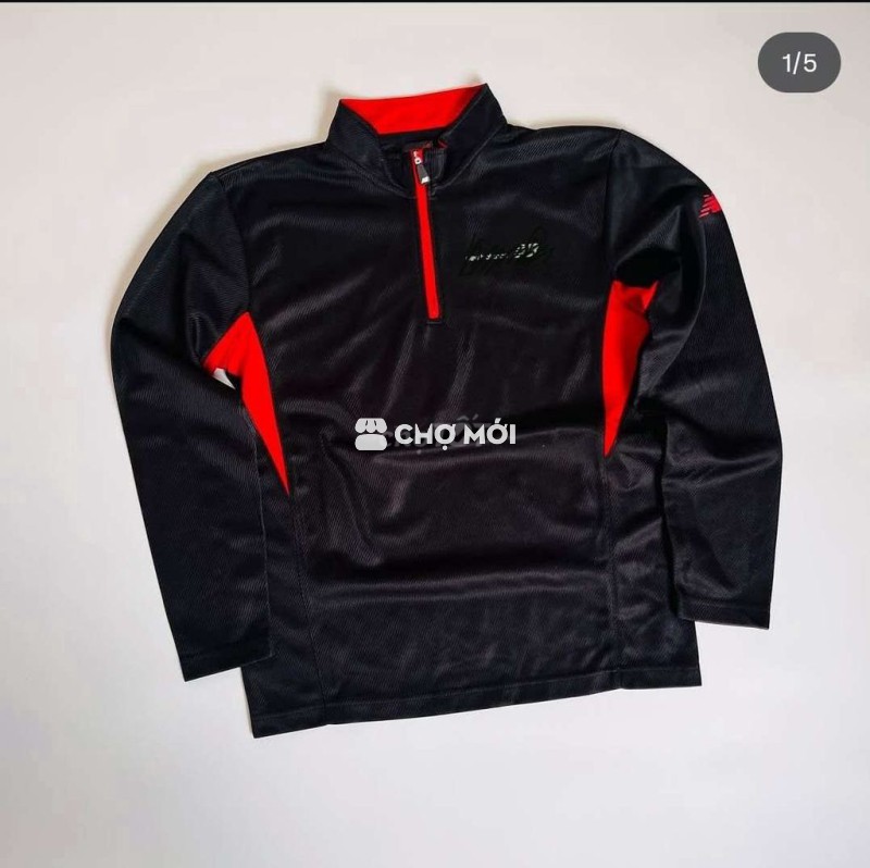 Áo thể thao New Balance có zip