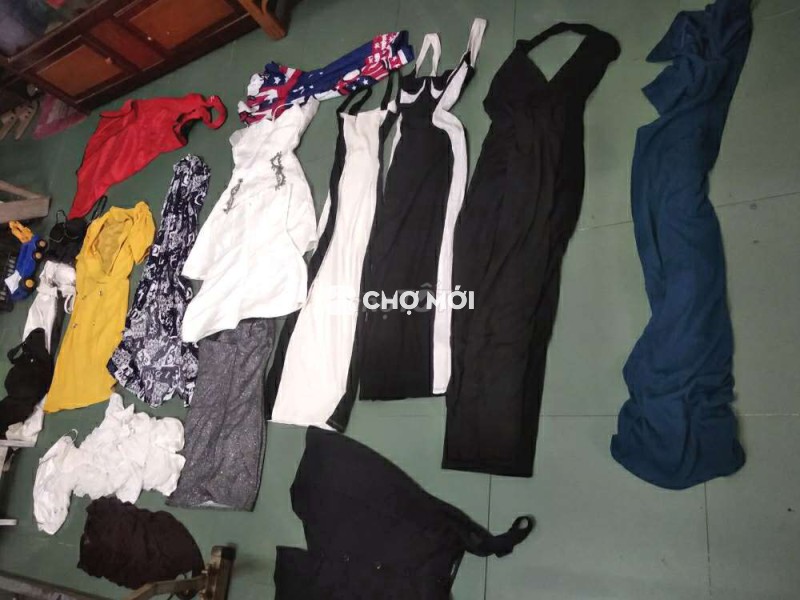 🙋Có khoảng 18c Đầm cho mẹ và bé gái,có đổi có sip
