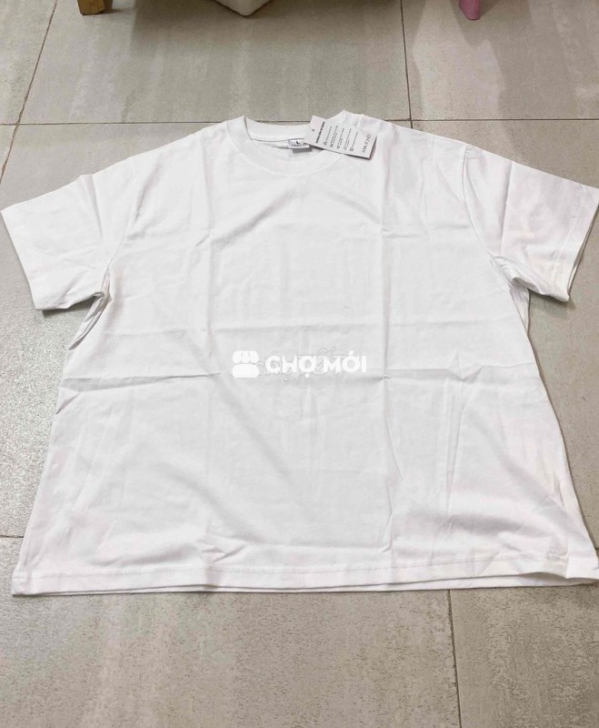 mình có dư áo thun trắng size L mới pass lại