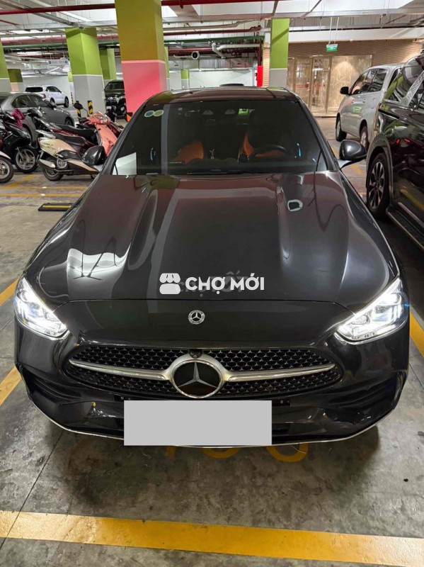 Mercedes Benz C Class 2023 C300 AMG - 9000 km