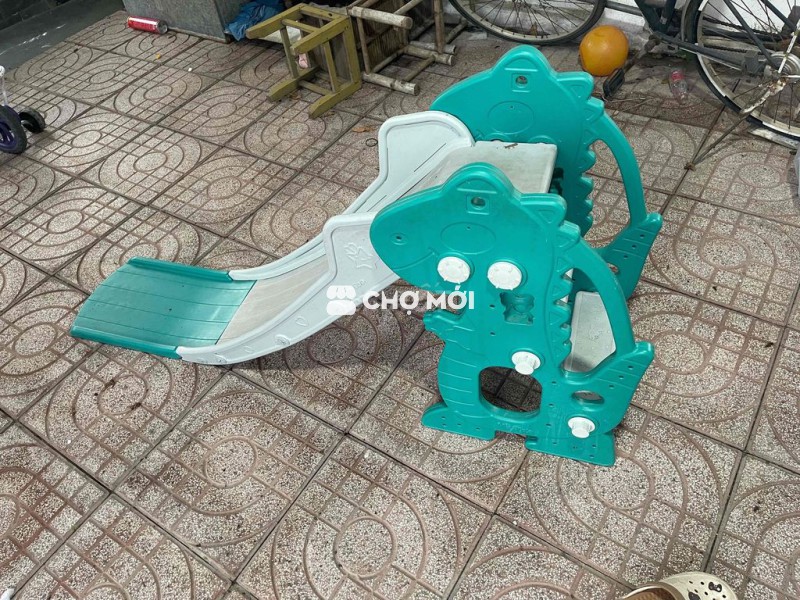 cầu trượt cho bé