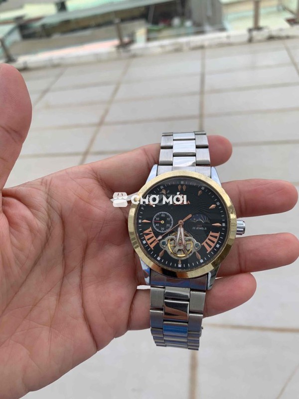 đồng hồ thép đúc